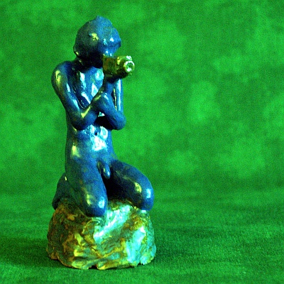 Figuren aus Ton von Fabian Williges - Junge mit Videokamera - fr Andr Krummel