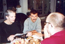 im Gesprch kurz vor der Ausstellung